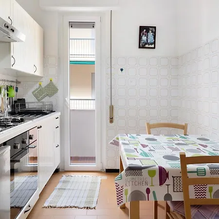 アパート Marina フィナーレ・リーグレ